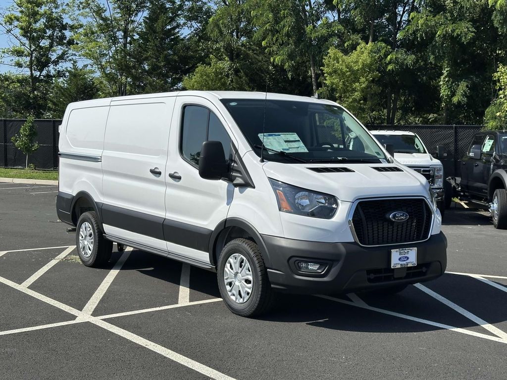 2025 Ford Transit Base Image 3 of 20