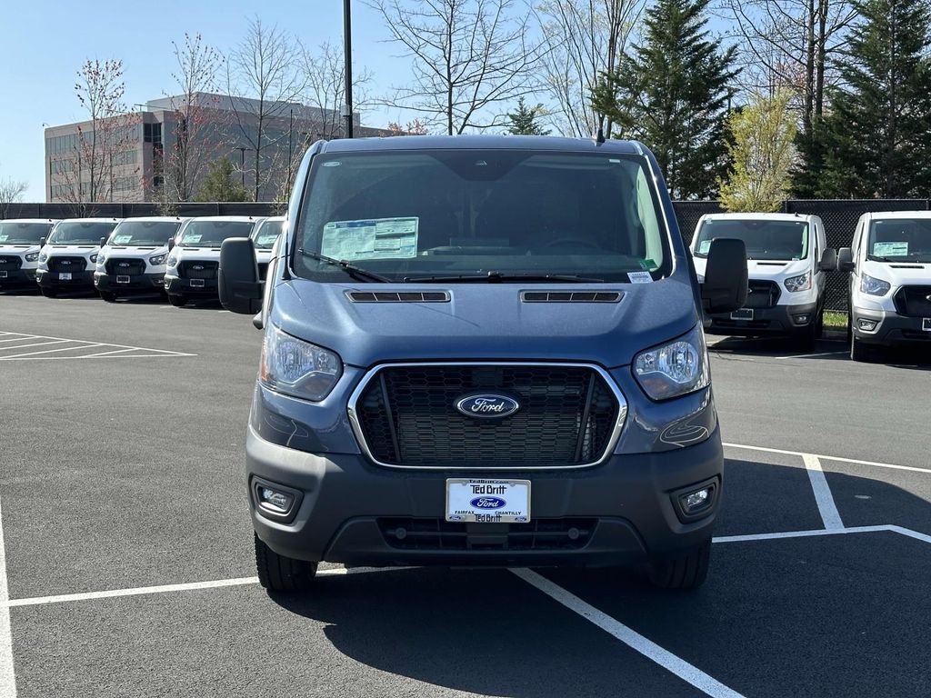 2025 Ford Transit Base Image 2 of 20