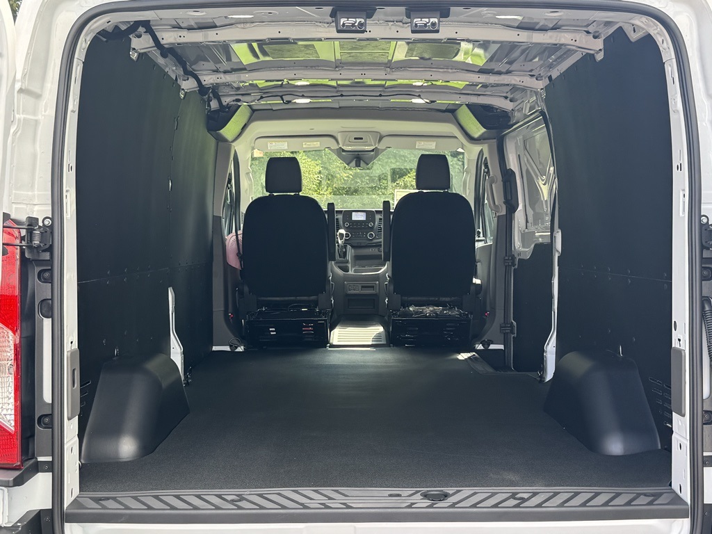2025 Ford Transit Base Image 14 of 37