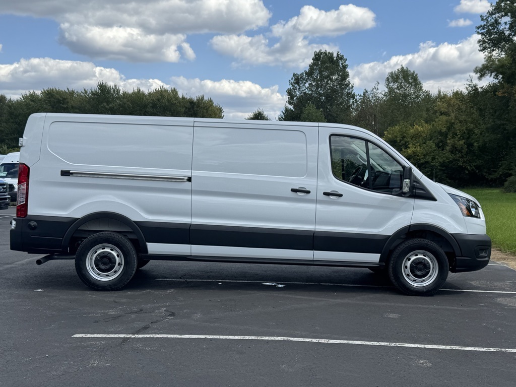 2025 Ford Transit Base Image 6 of 37