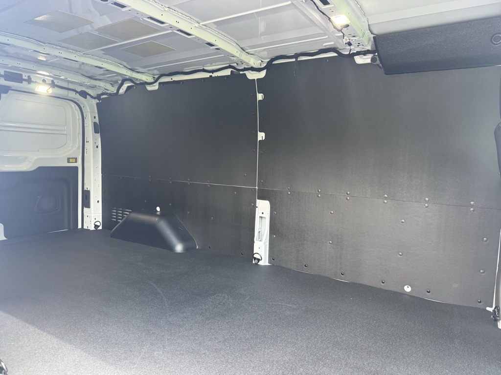 2025 Ford Transit Base Image 16 of 37
