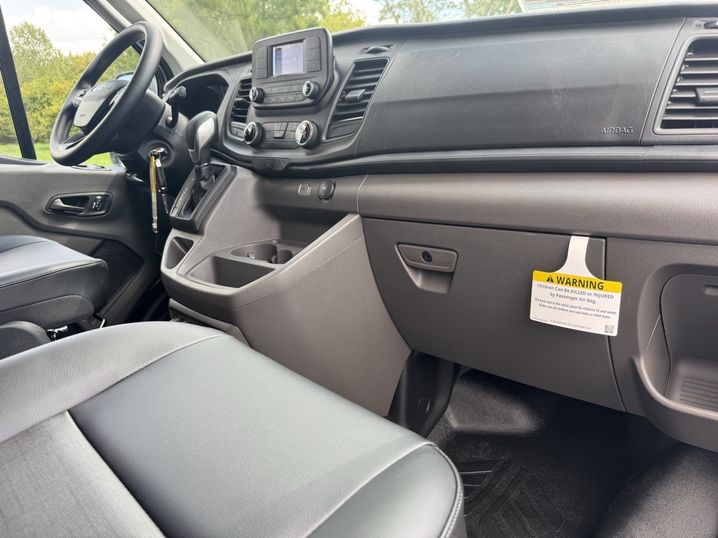 2025 Ford Transit Base Image 24 of 37