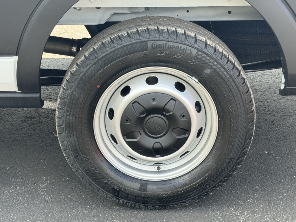 2025 Ford Transit Base Image 10 of 37