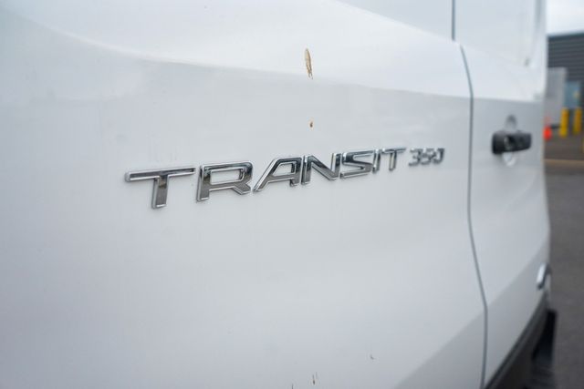 Vehicle image 16 of 36
