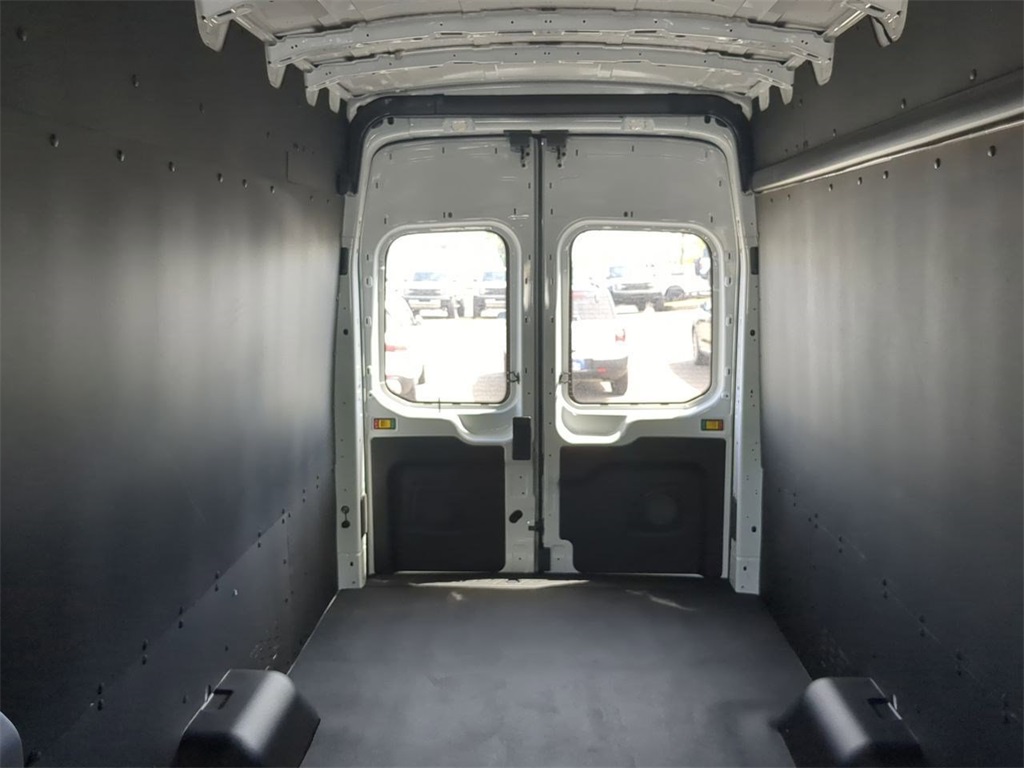 2025 Ford Transit Base Image 22 of 31