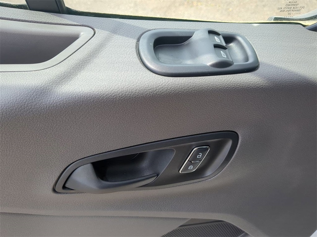 2025 Ford Transit Base Image 10 of 31