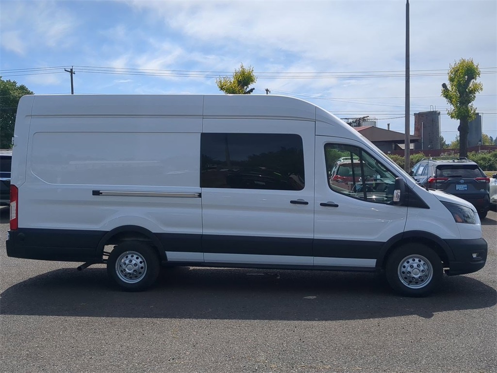 2025 Ford Transit Base Image 4 of 31