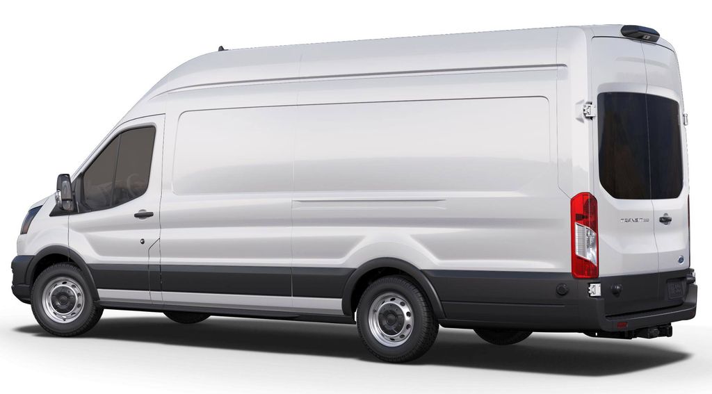 Vehicle image 5 of 8