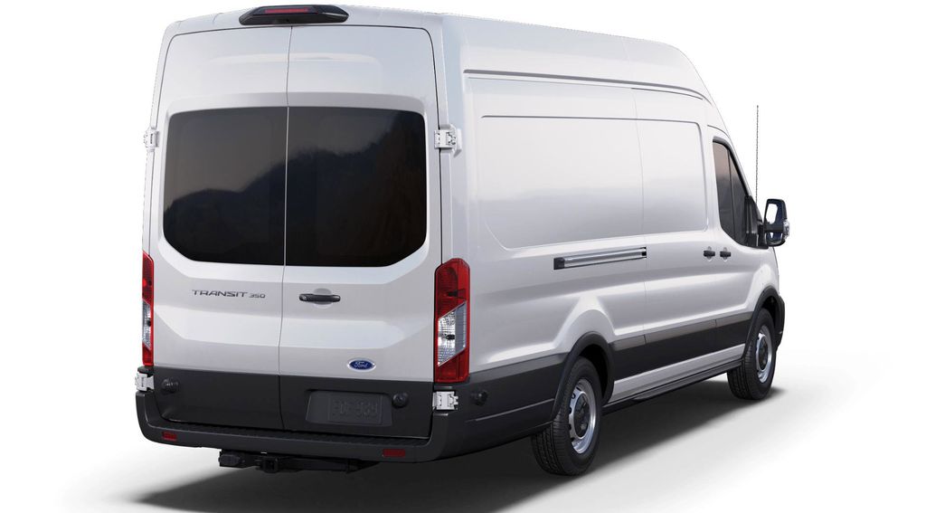 Vehicle image 4 of 8