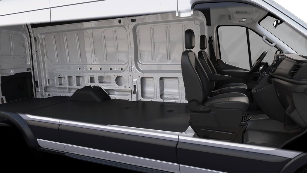 Vehicle image 7 of 8