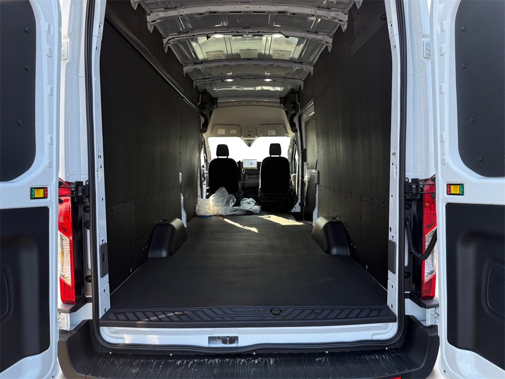 2025 Ford Transit Base Image 10 of 21