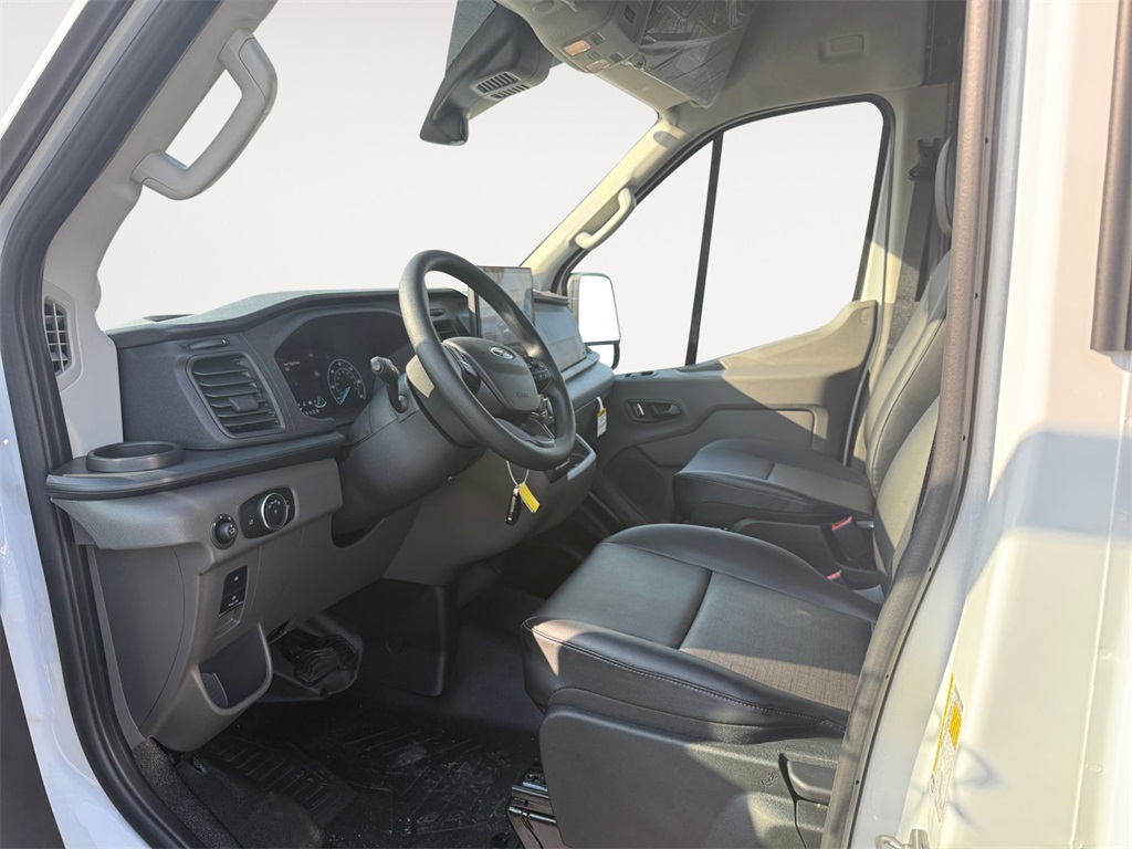 2025 Ford Transit Base Image 20 of 21