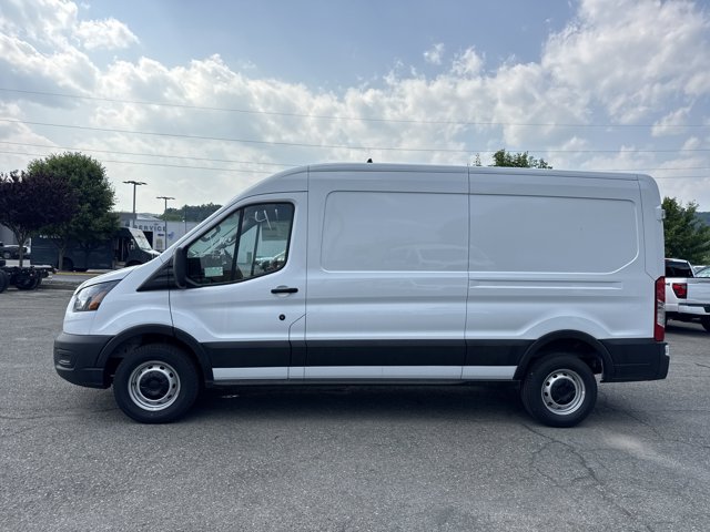 Vehicle image 8 of 32