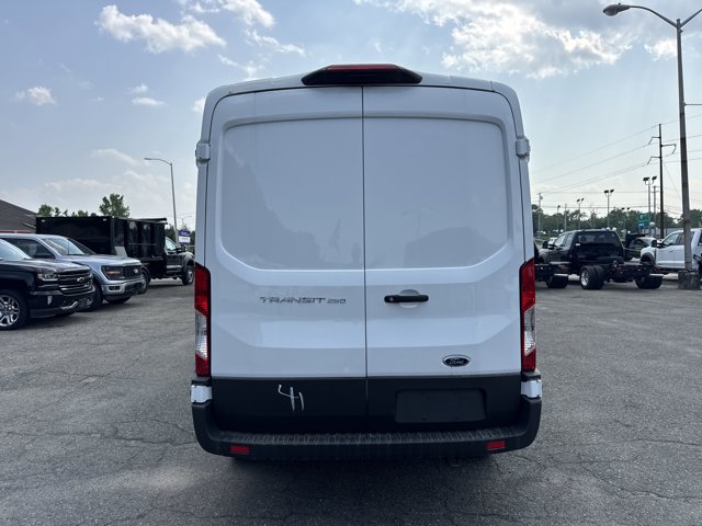 Vehicle image 6 of 32
