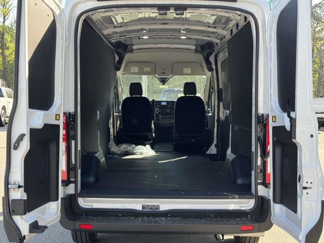 Vehicle image 19 of 25