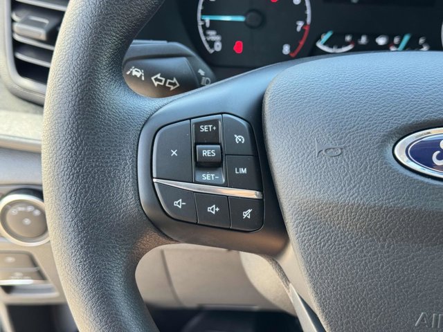 Vehicle image 14 of 25