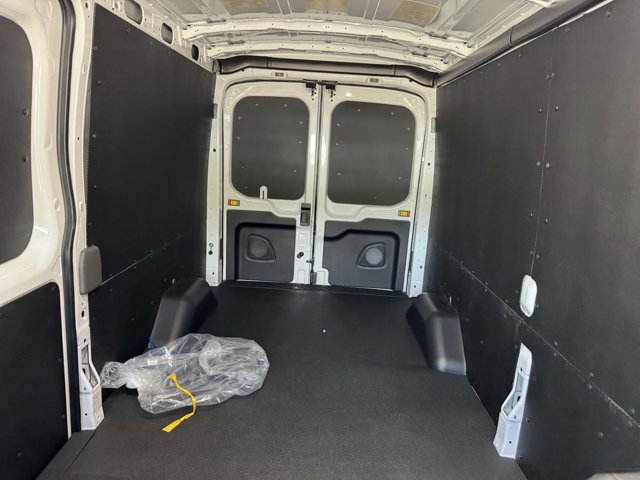 Vehicle image 20 of 25