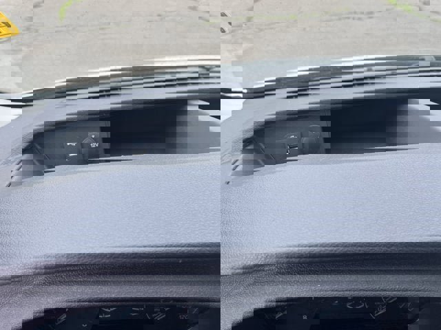 Vehicle image 12 of 13