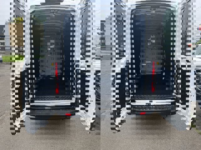 Vehicle image 7 of 13