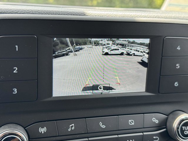 Vehicle image 9 of 33