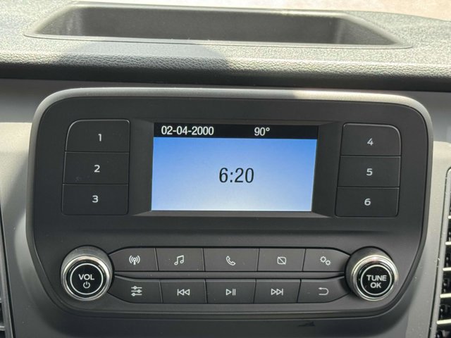 Vehicle image 8 of 33