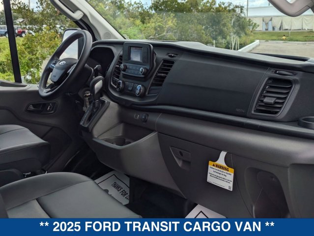 2025 Ford Transit Base Image 14 of 29