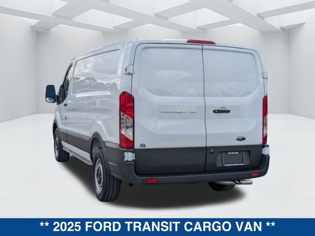 2025 Ford Transit Base Image 8 of 29