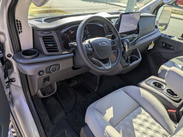 2025 Ford Transit Base Image 24 of 42