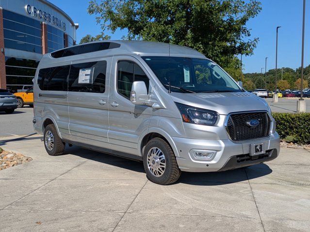 2025 Ford Transit Base Image 5 of 42