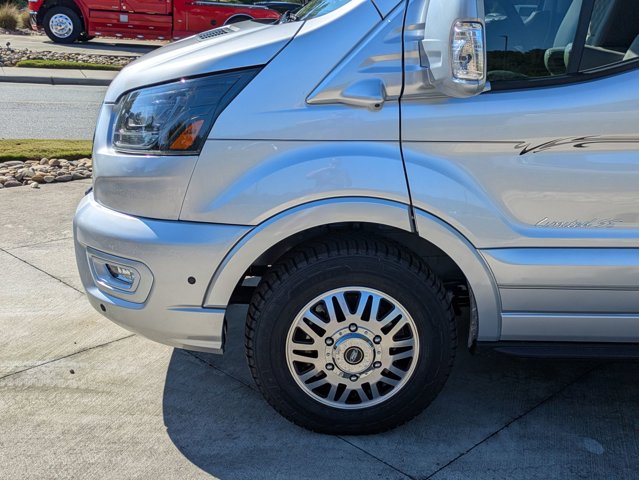 2025 Ford Transit Base Image 10 of 42