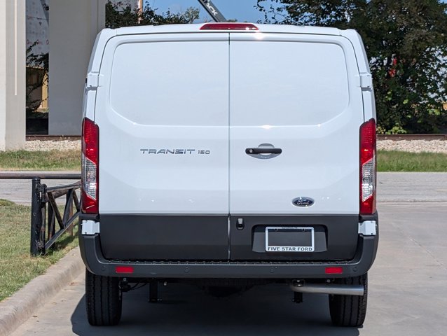 2025 Ford Transit Base Image 6 of 26