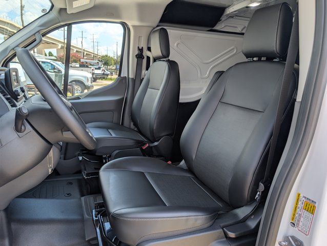 2025 Ford Transit Base Image 9 of 26