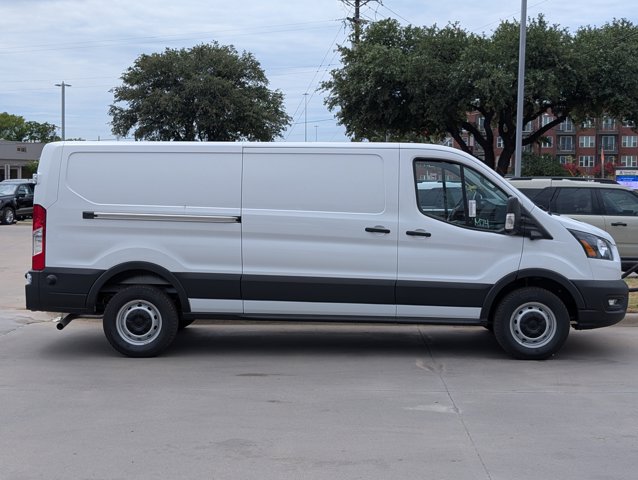 2025 Ford Transit Base Image 4 of 24
