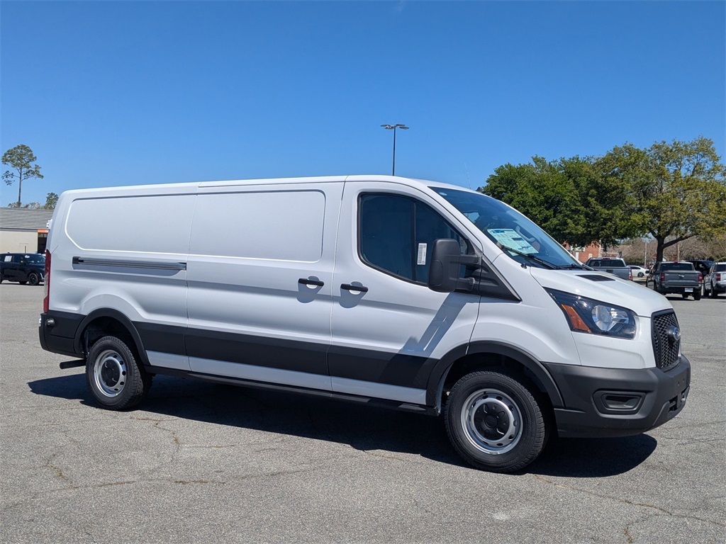 2025 Ford Transit Base Image 3 of 26