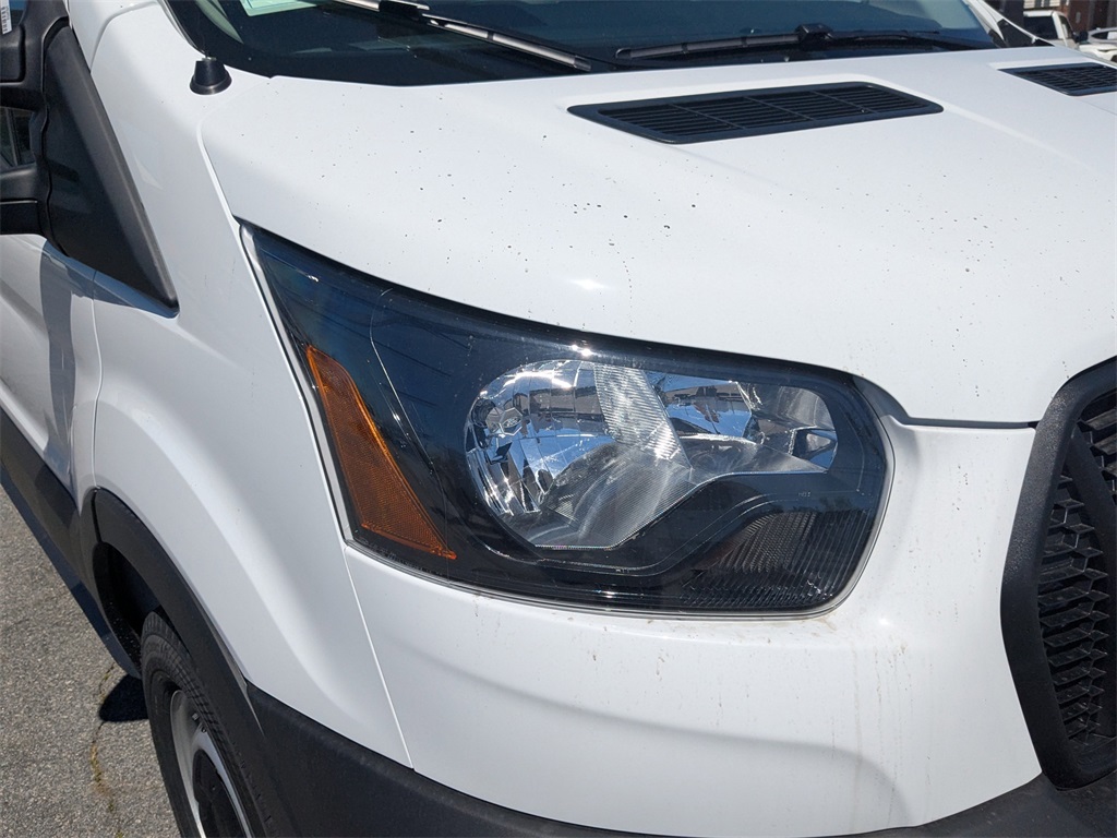 2025 Ford Transit Base Image 10 of 26