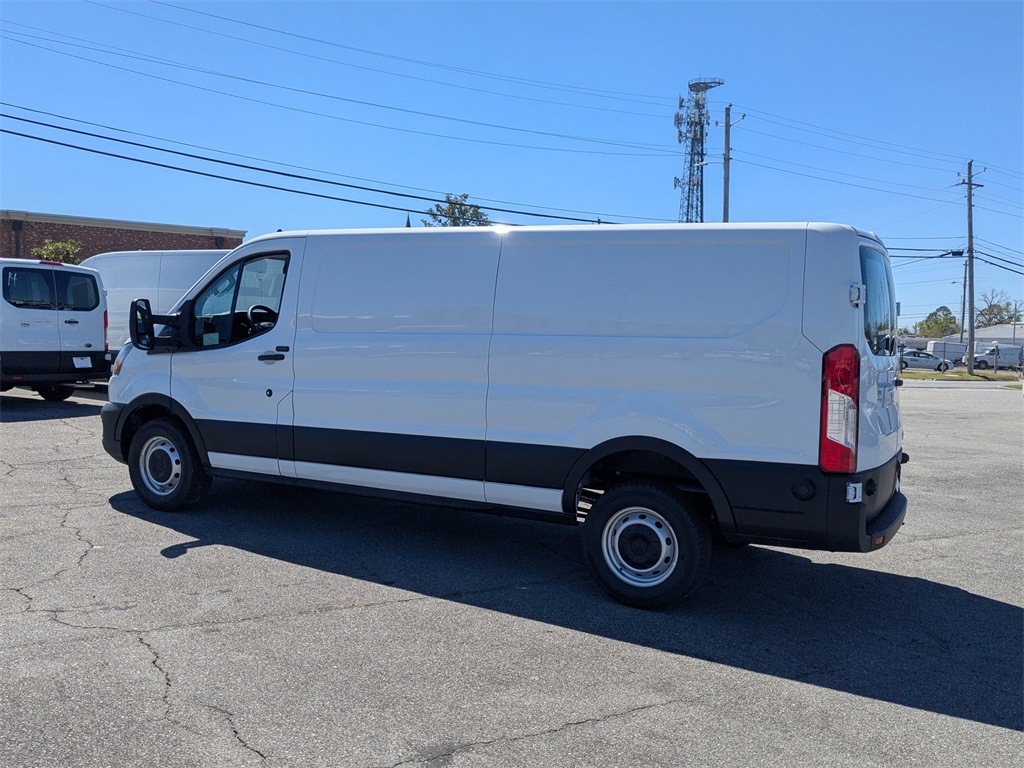 2025 Ford Transit Base Image 8 of 26