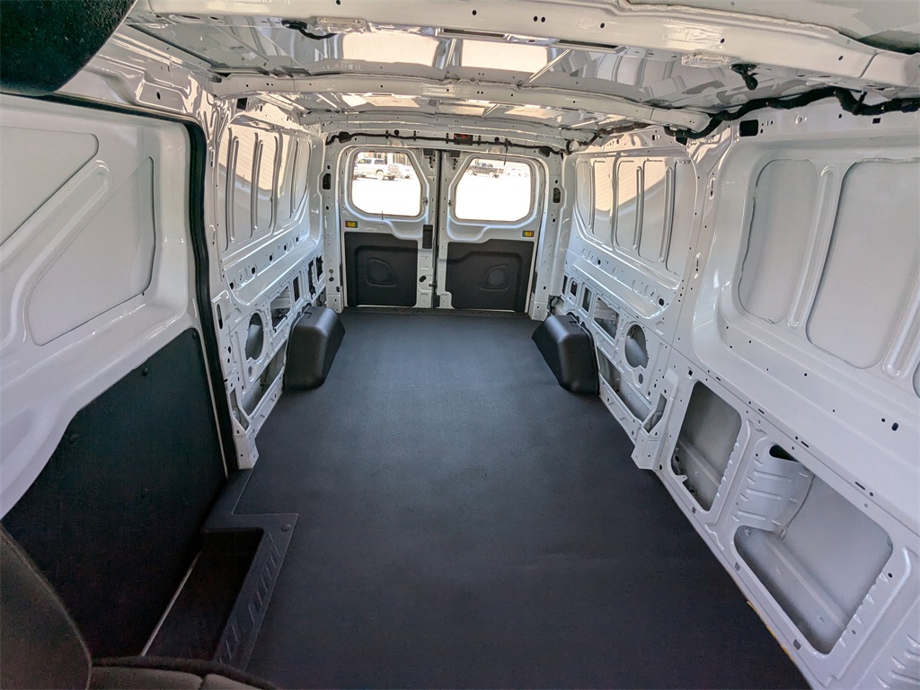2025 Ford Transit Base Image 14 of 26