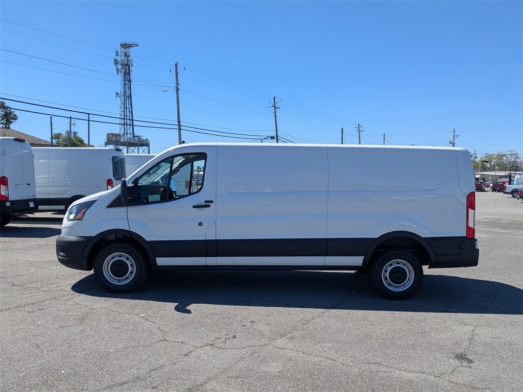 2025 Ford Transit Base Image 9 of 26