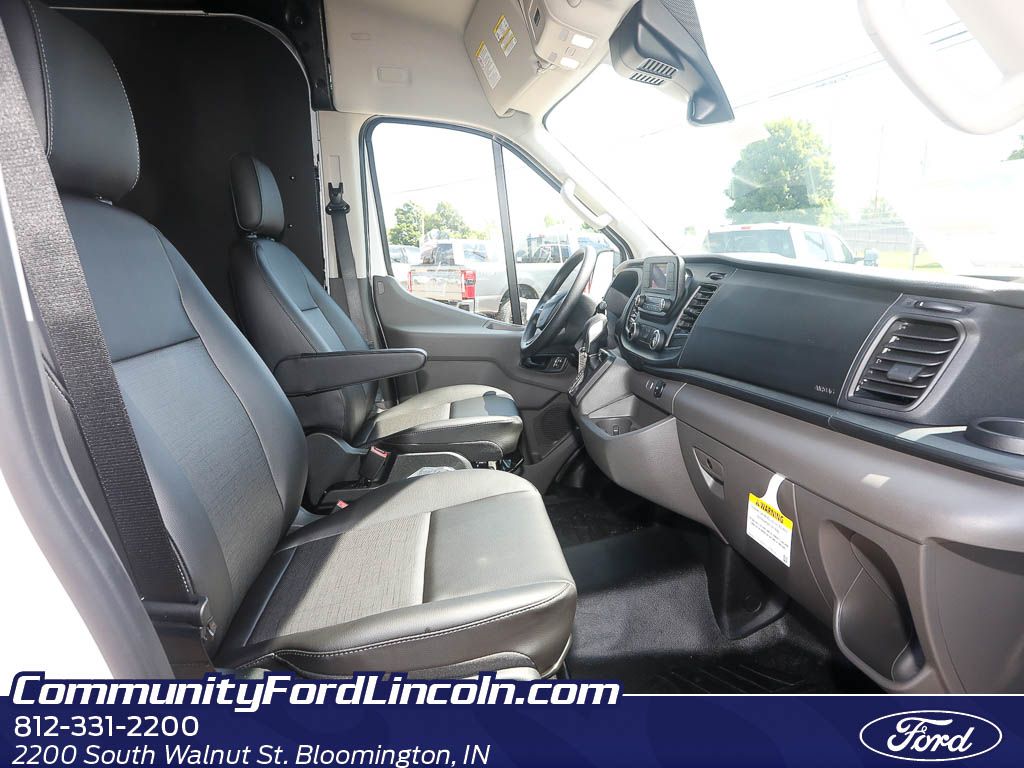 2025 Ford Transit Base Image 11 of 22