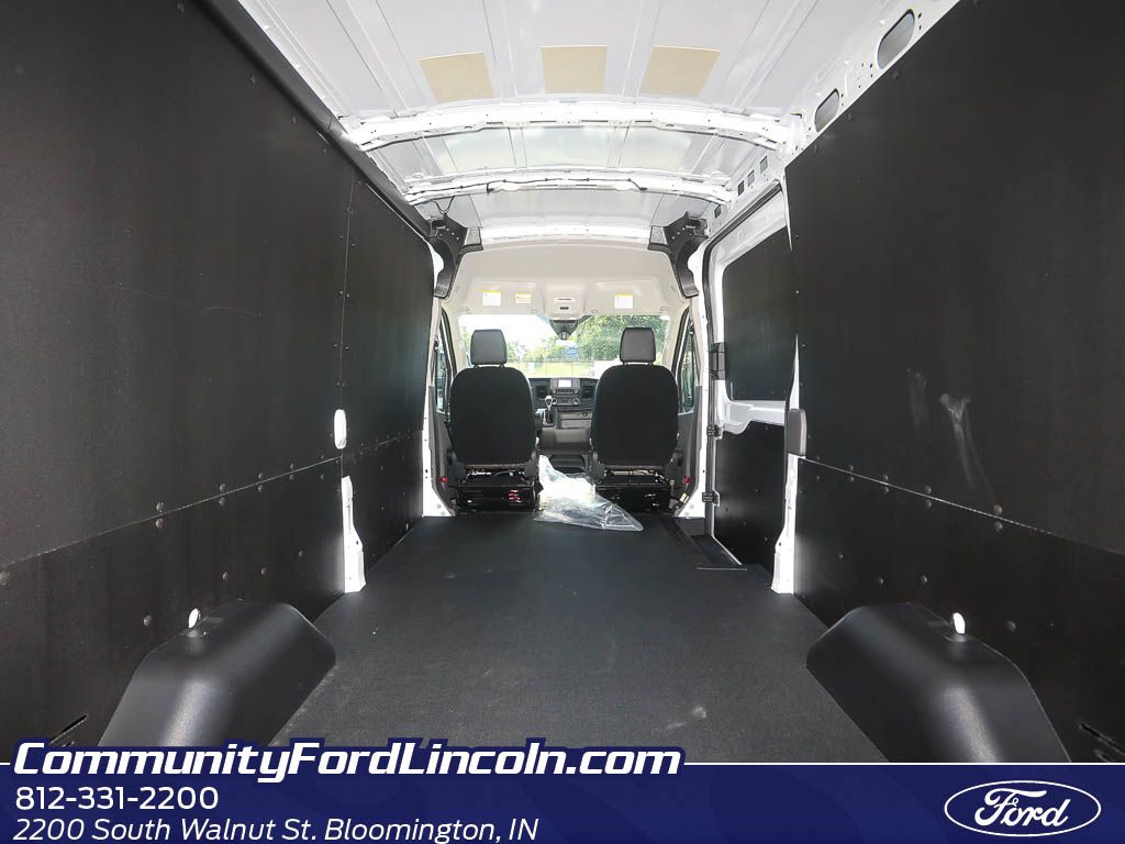 2025 Ford Transit Base Image 21 of 22