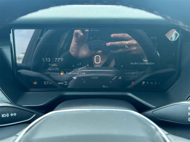 Vehicle image 13 of 26