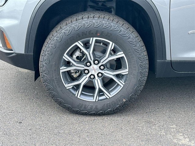 Vehicle image 9 of 26