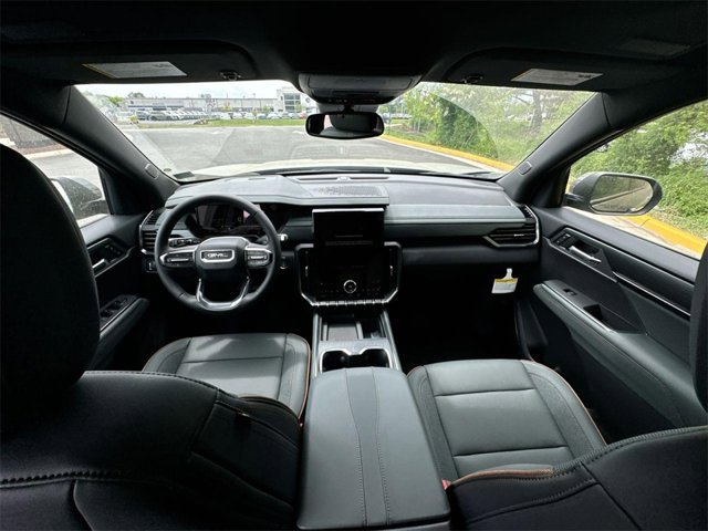 Vehicle image 19 of 26