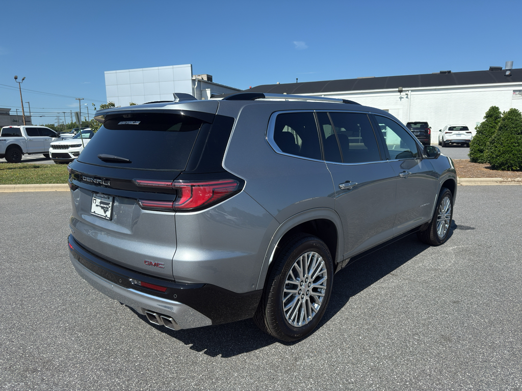 Vehicle image 4 of 24