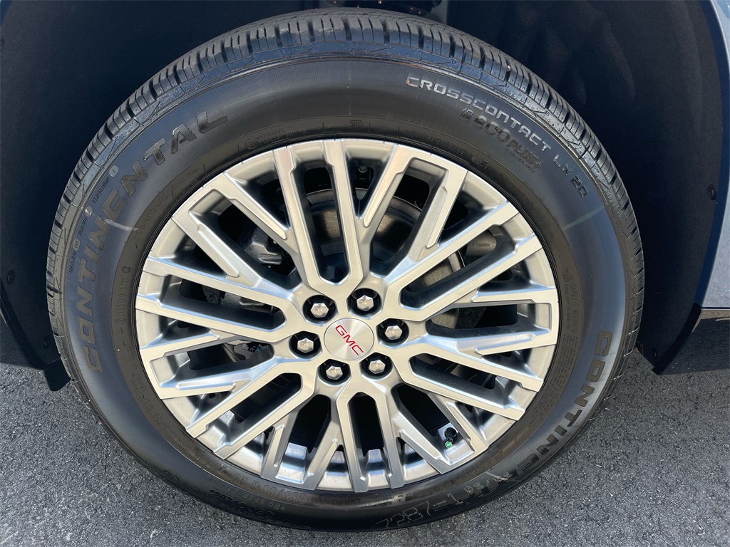 Vehicle image 36 of 41
