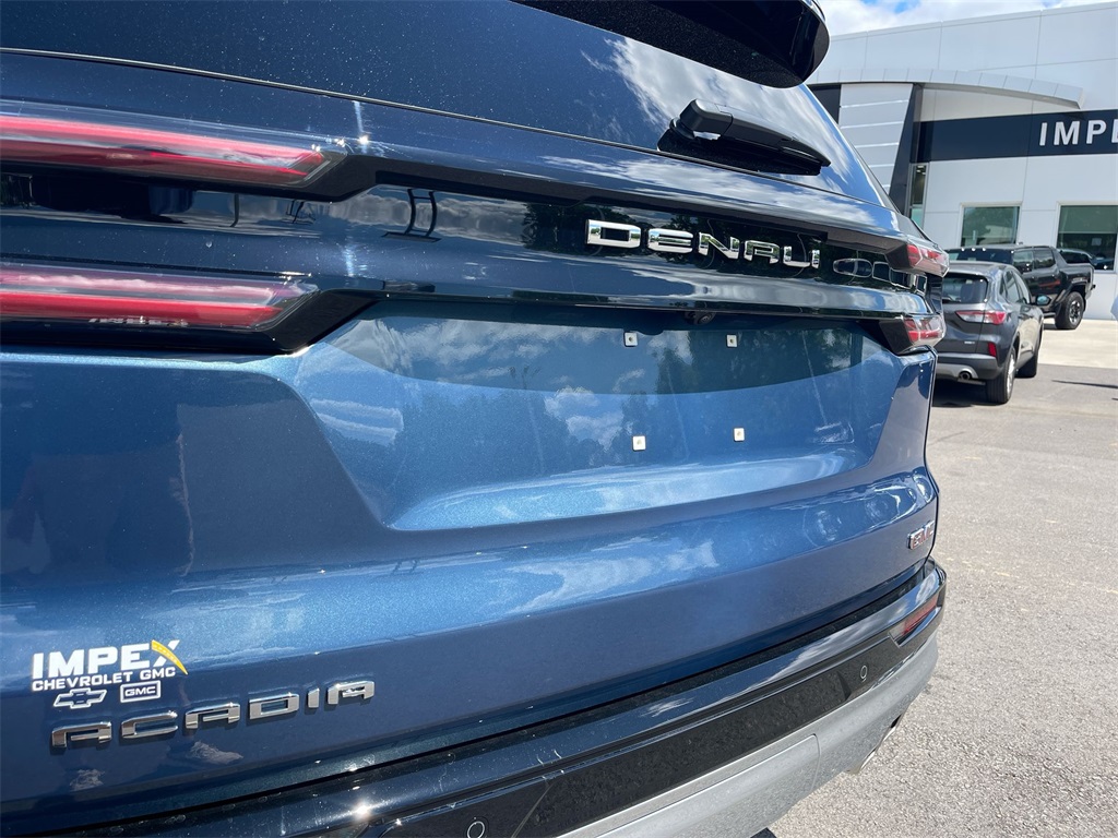 Vehicle image 34 of 41