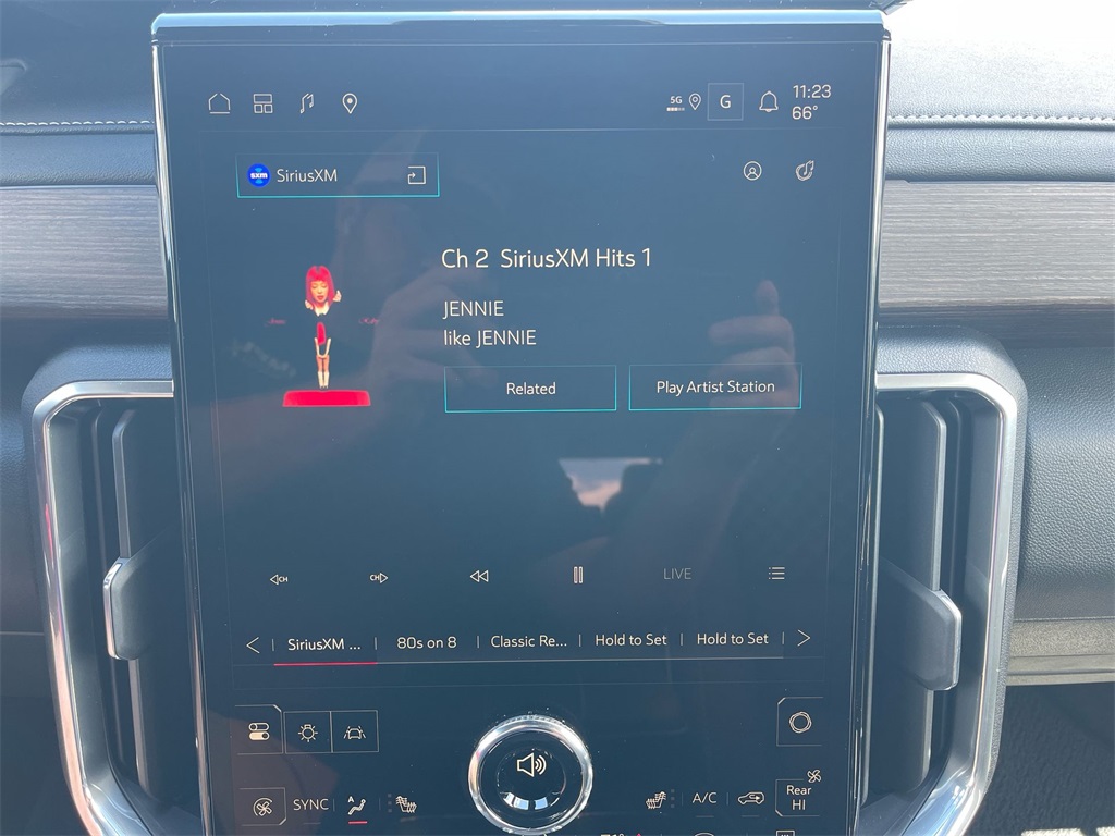 Vehicle image 20 of 41