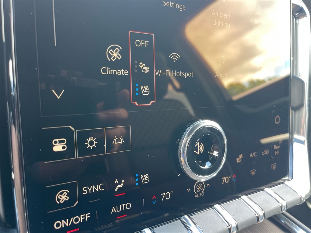 Vehicle image 24 of 41