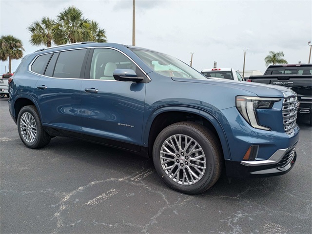 Vehicle image 4 of 32