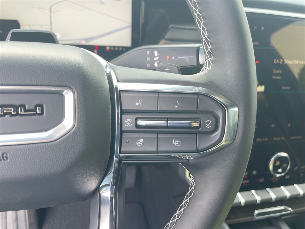 Vehicle image 18 of 42